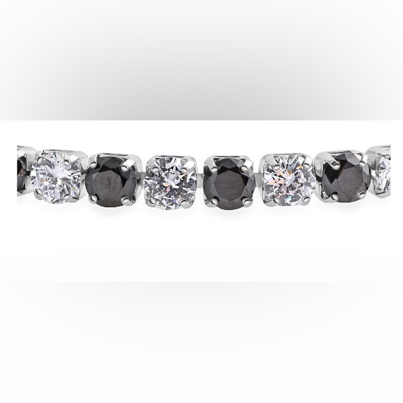 Simulated Black & White Diamond Tennis Bracelet in Silvertone (8 in) 7.9… - Picture 11 of 16